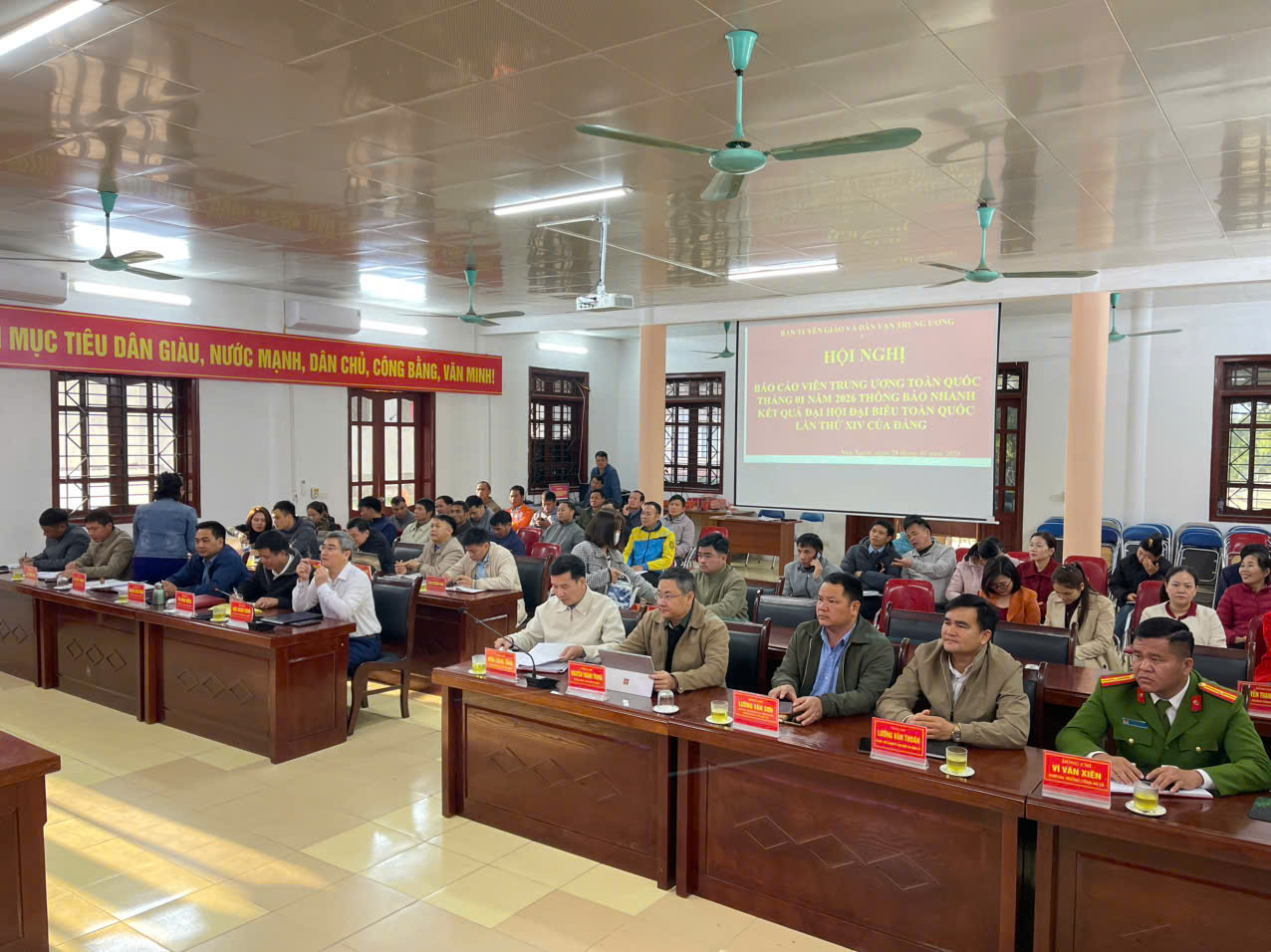 Hội nghị báo cáo viên trung ương tháng 01 năm 2026